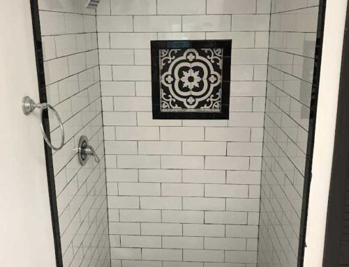 New Shower Black in White